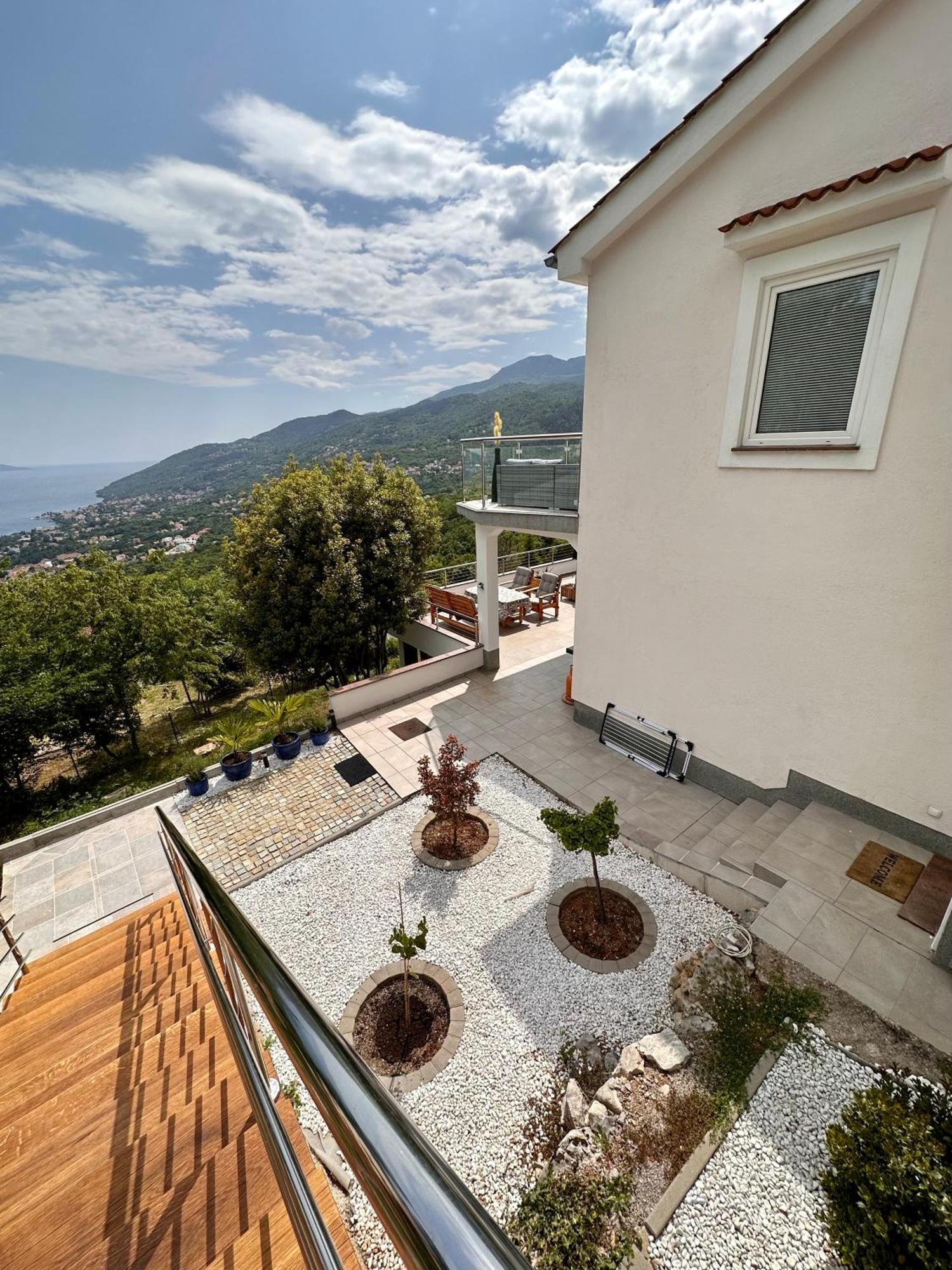Dreamtime - One Badroom And 1 Livingroom Apartment Veprinac Exterior photo